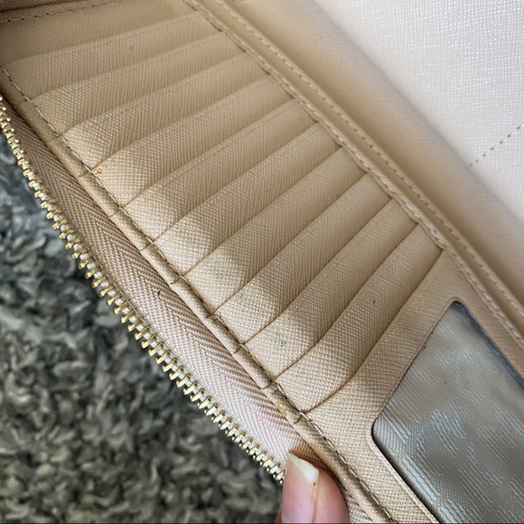 ‼️SOLD‼️ Michael Kors Wallet ( Saffiano Leather) - Picture 8 of 8